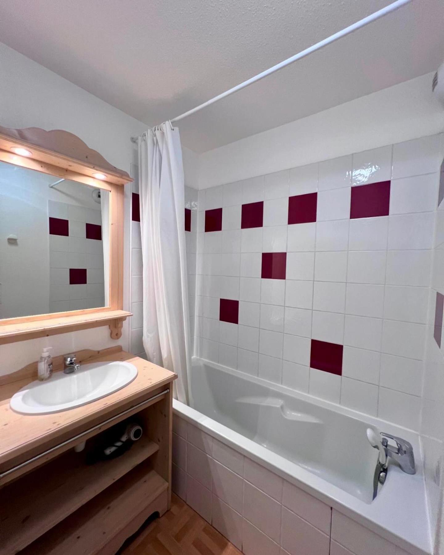 Appartement 4 Personnes Avec Piscine Interieure Puy-Saint-Vincent Εξωτερικό φωτογραφία